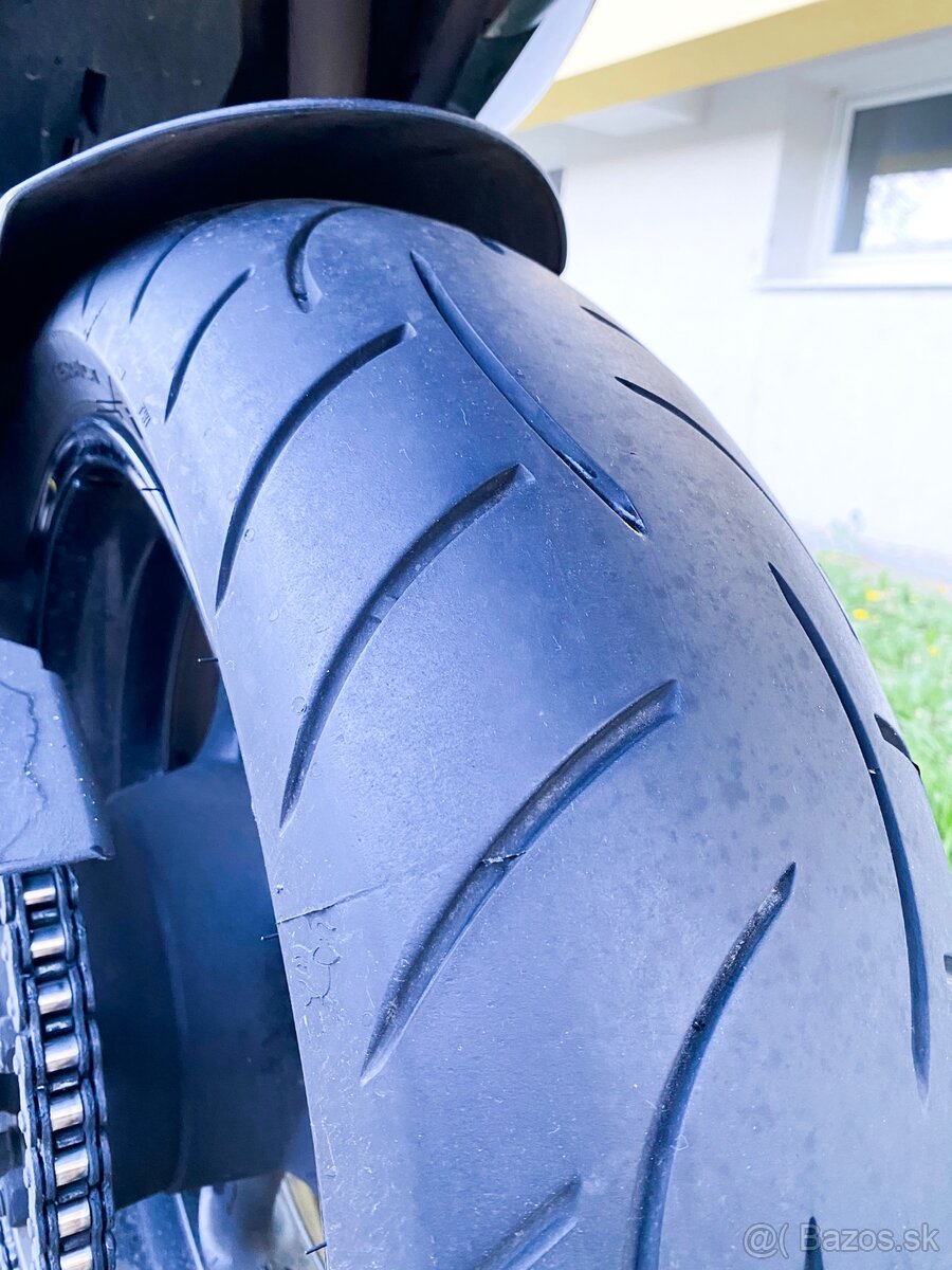 Yamaha Fazer 600 - 9