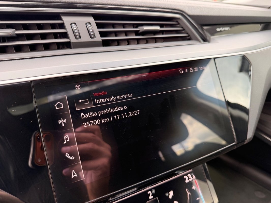 Audi E-tron 55 quattro S line - 9