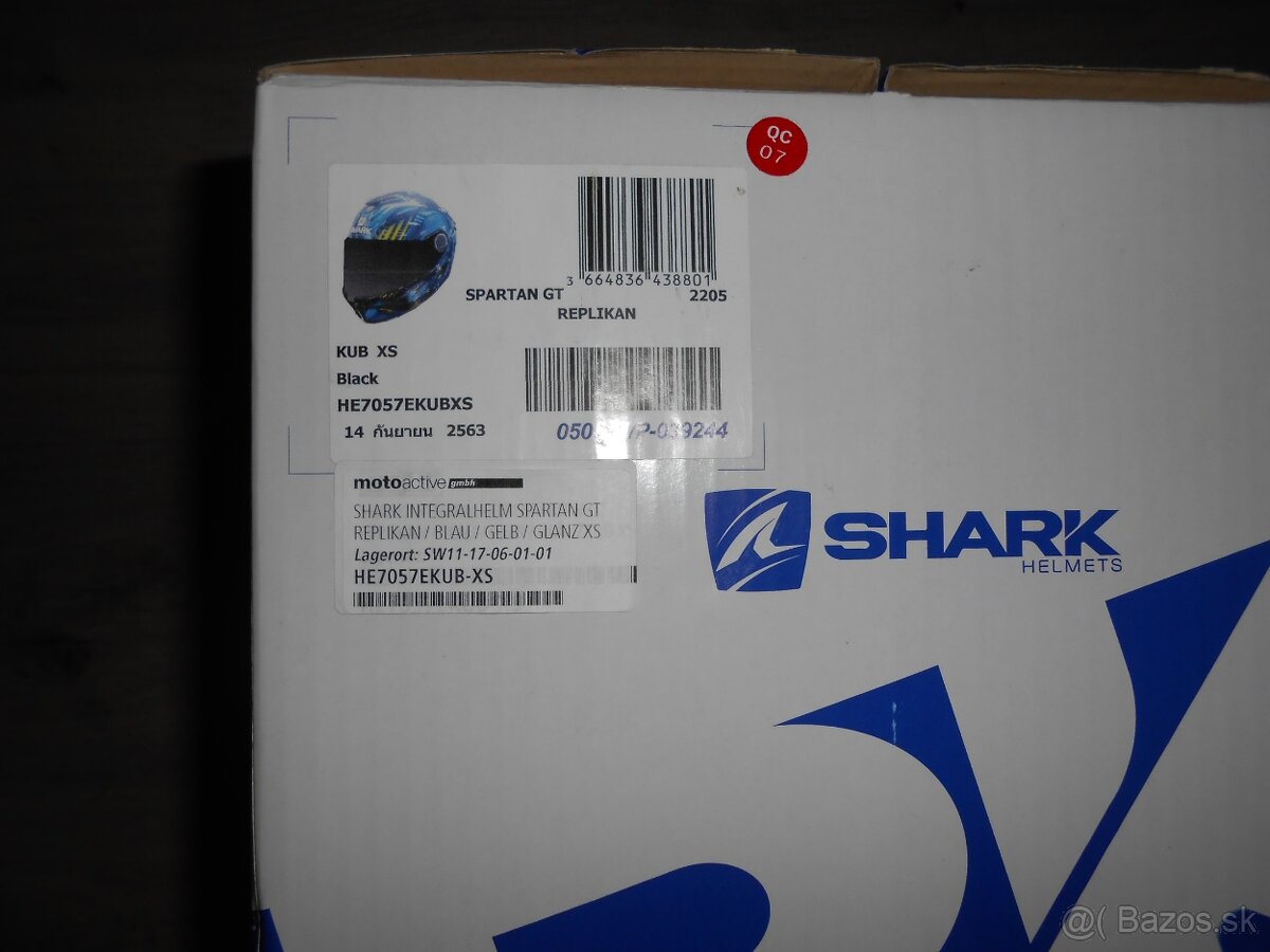 Predam krasnu novu moto prilbu znacky SHARK SPARTAN GT REPLI - 9