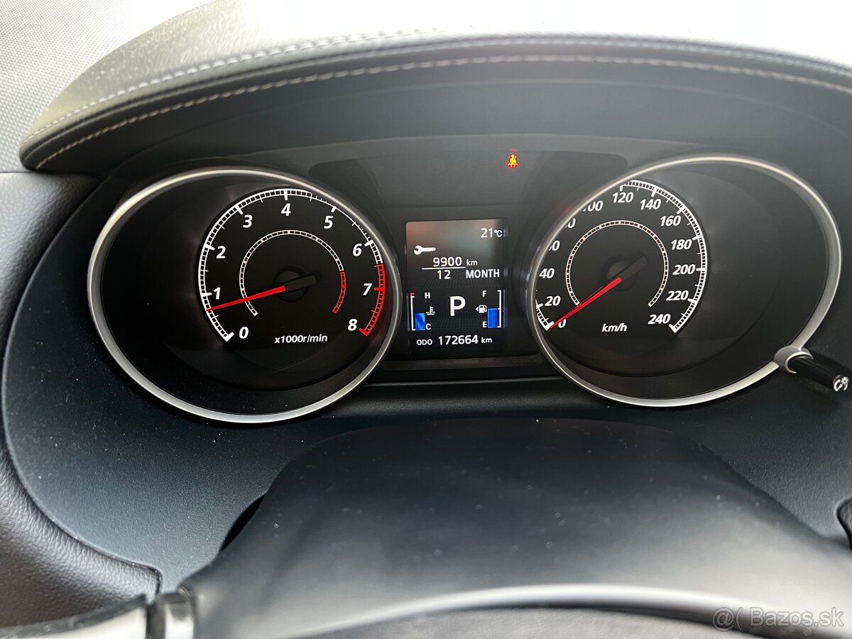 Mitsubishi Outlander 2.4 benzin 4x4 odpočet DPH - 9