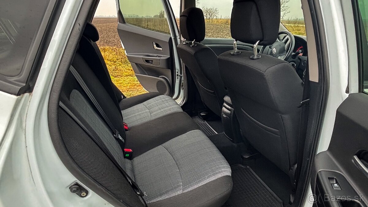 Kia Ceed SW 1.4, 77 kW - 9