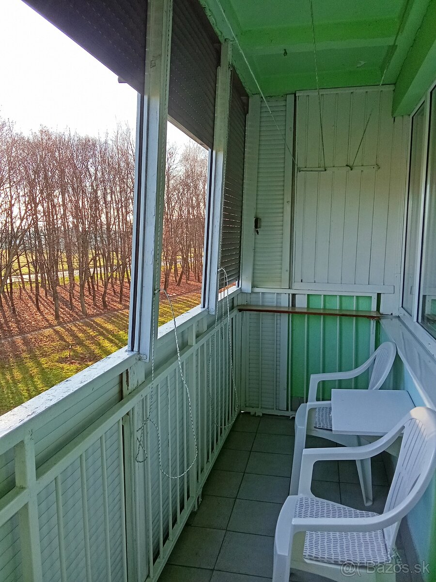 Predáme 3izbový byt v Michalovciach - 9