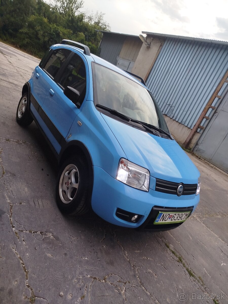 Fiat panda 4x4 1.2i benzín rv.2006 edícia climbing - 9
