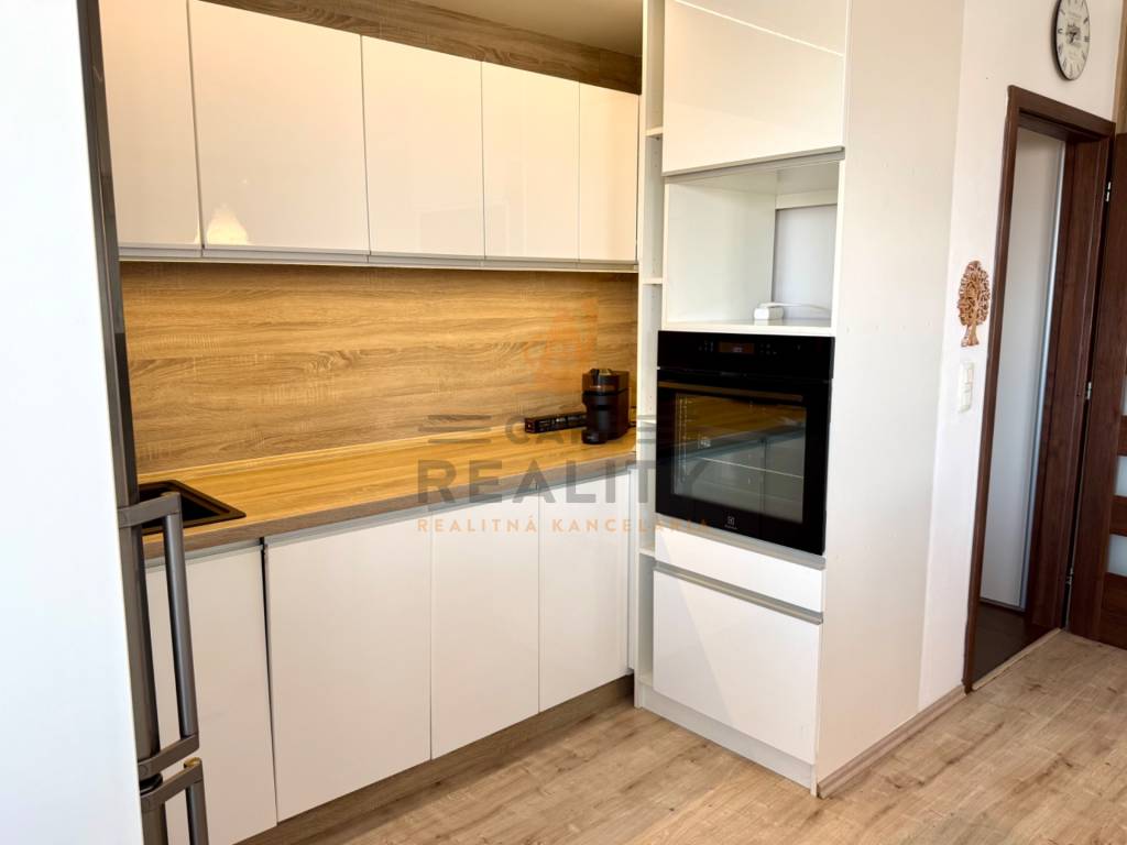 Na prenájom 2 izbový byt, Hrubá Borša, ul. Pri Akadémii, okr - 9