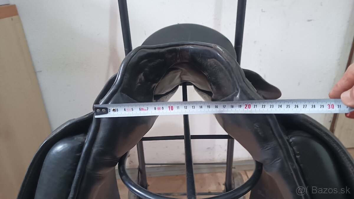 Kvalitné kožené drezúrne sedlo PFIFF – 17,5" - 9