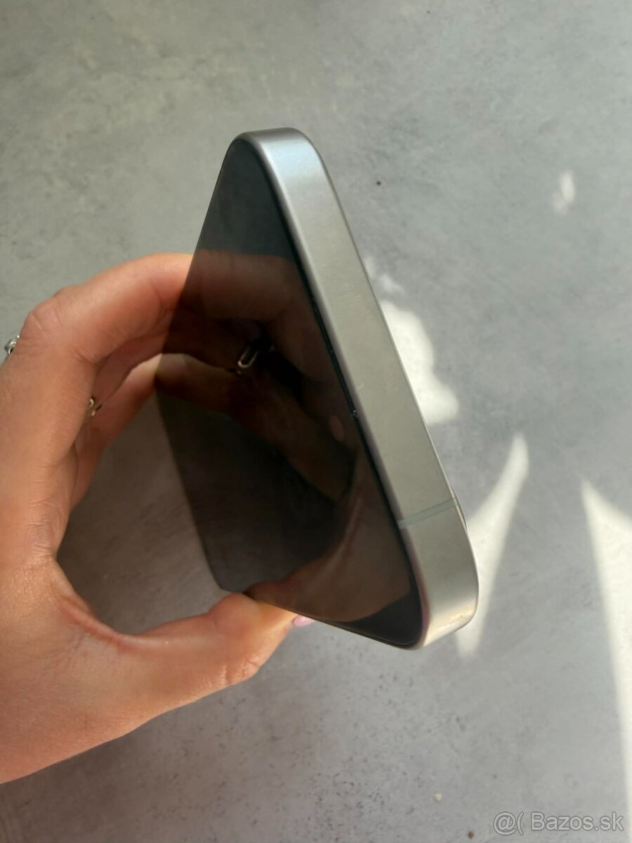 iPhone 15pro 128gb - 9