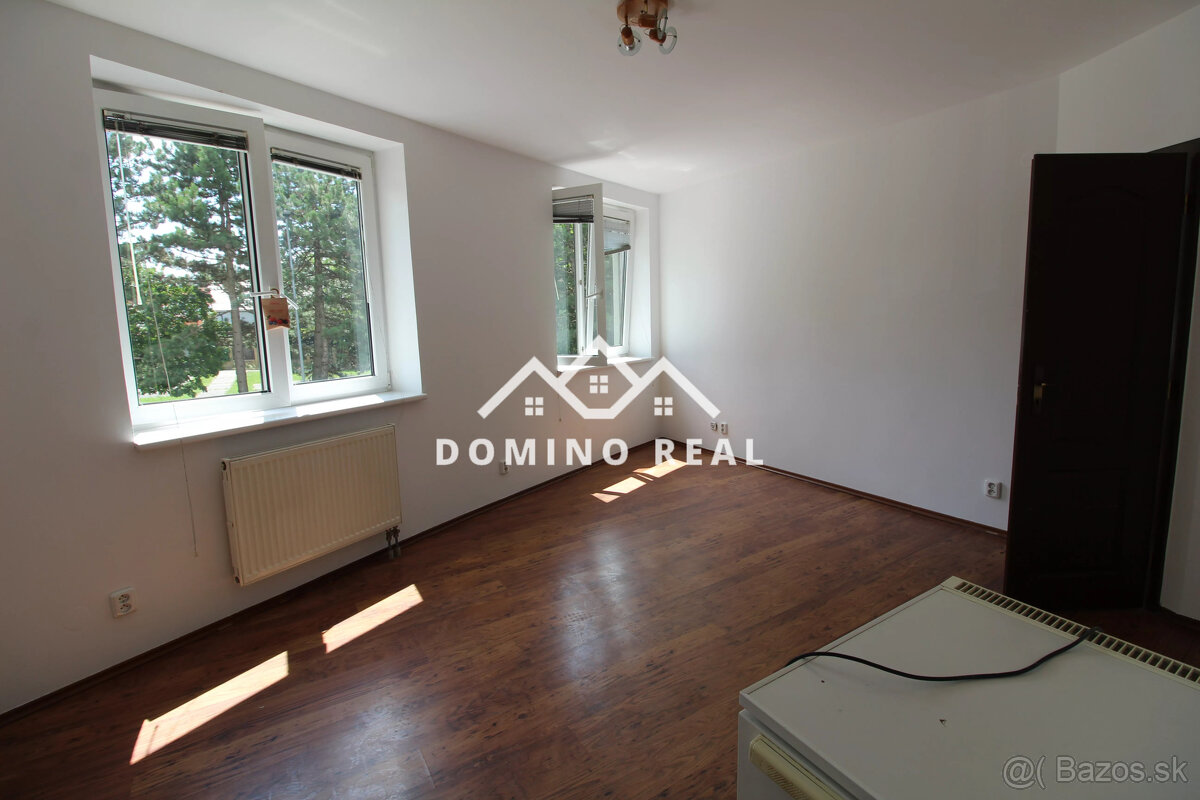 TOP ZREKONŠTRUOVANÝ RD S VEĽKÝM POZEMKOM 939m2 - 9