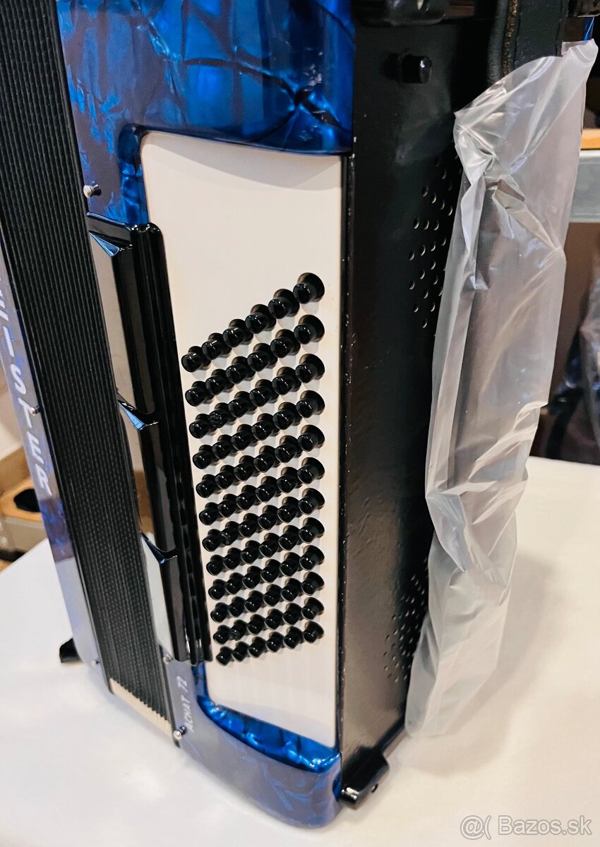 Predám akordeón Weltmeister Achat 72 basový - 9