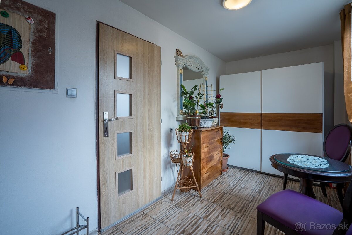 Exkluzívne Vám ponúkame na predaj rodinný v obci Závod - 9