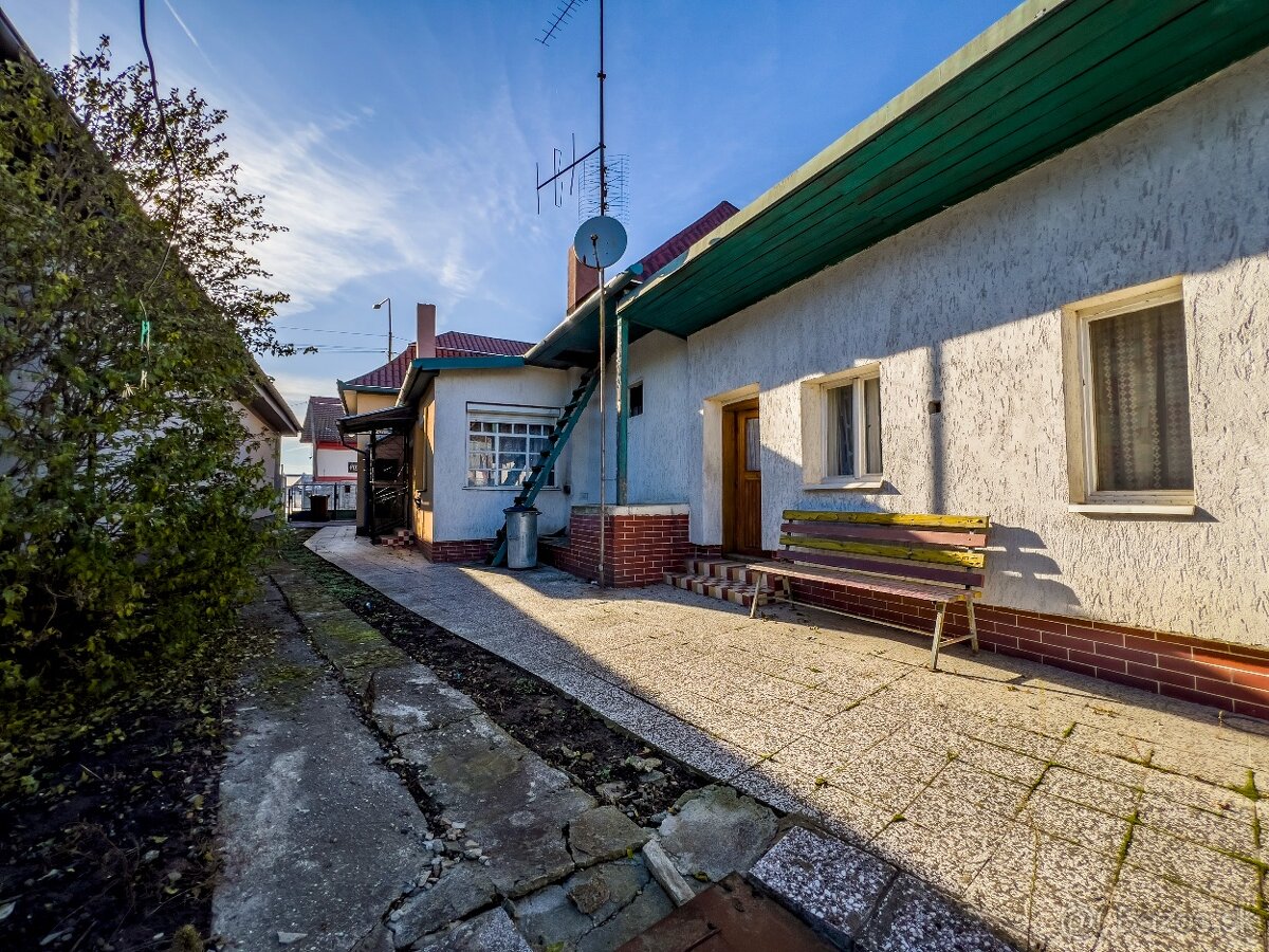 Rodinný dom na predaj - Trebišov - 9