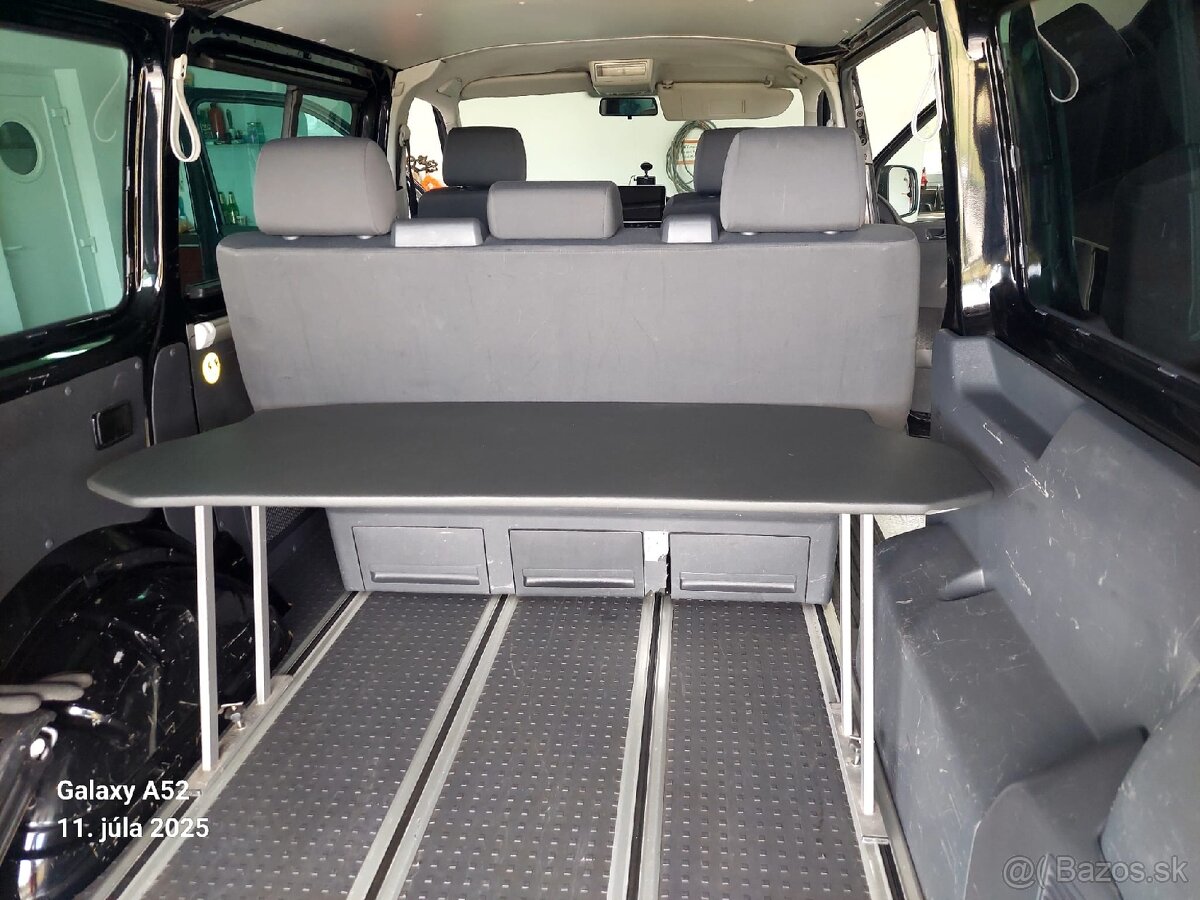 Predám mikrobus multivan VW T5 - 9