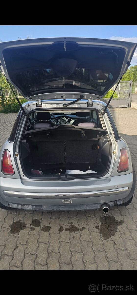 Mini cooper 1.6 benzín 66kw (90ps) - 9