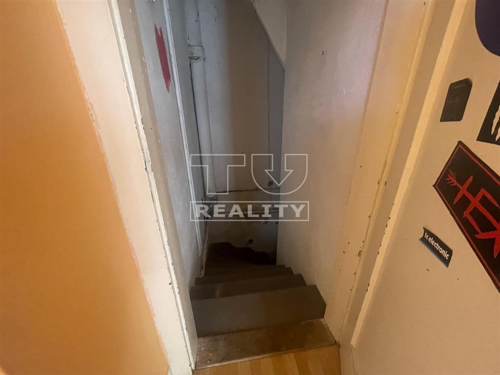 Na predaj:Rodinný dom s potenciálom v obľúbenej časti... - 9