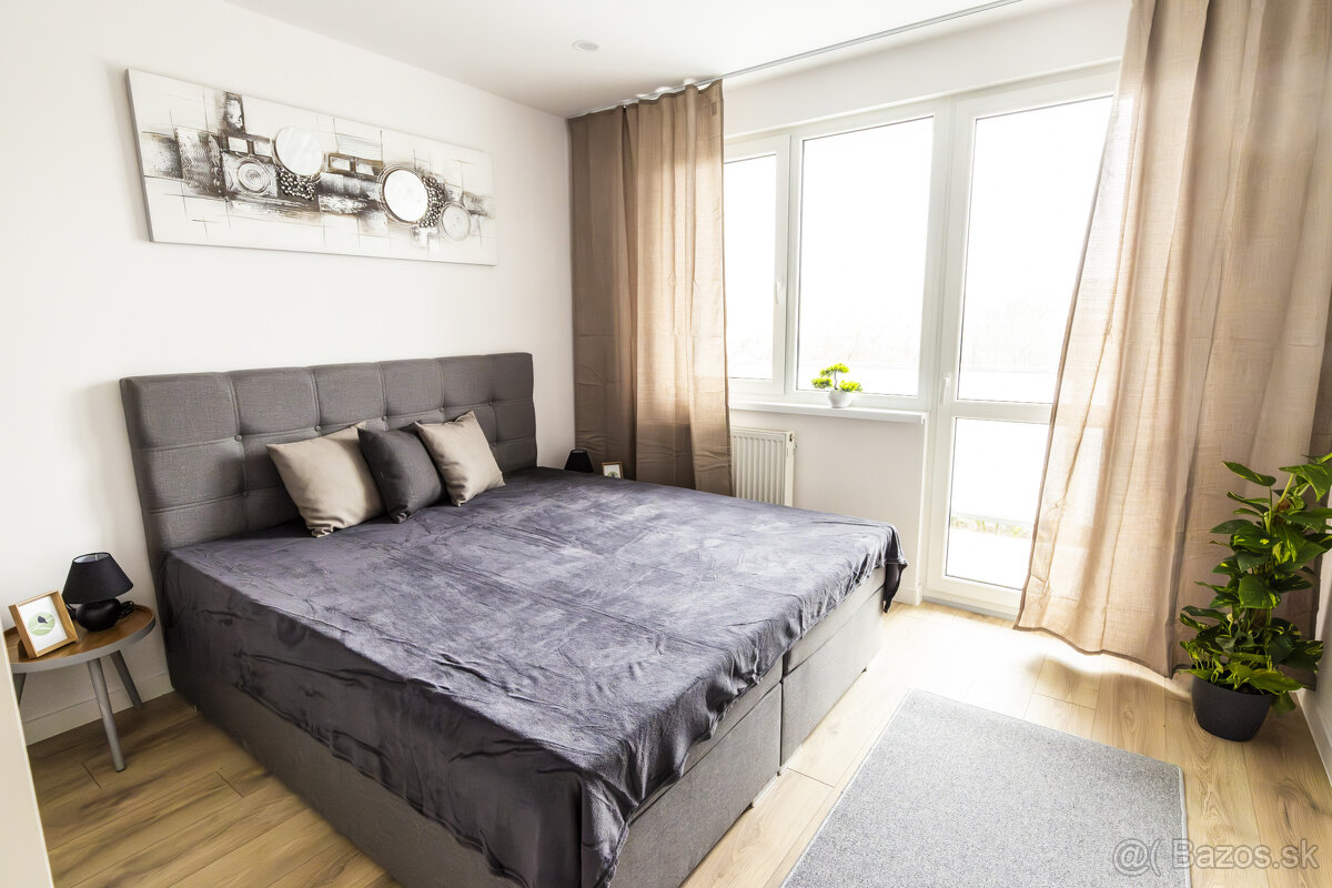 Na predaj nová rekonštrukcia 3i byt Nešporova s loggiou - 9