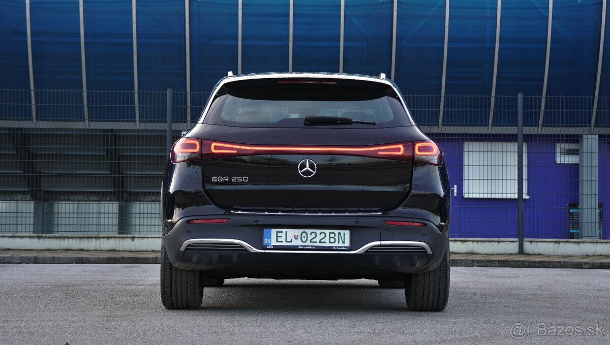 Mercedes-Benz EQA 250 140kW / AMG Line, odpočet DPH - 9