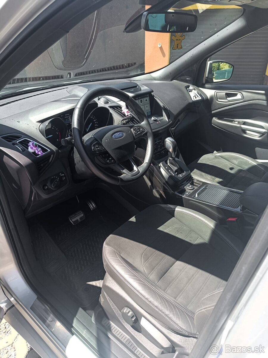 Ford Kuga 2.0 TDCi Duratorq ST Line X A/T AWD,2017 - 9