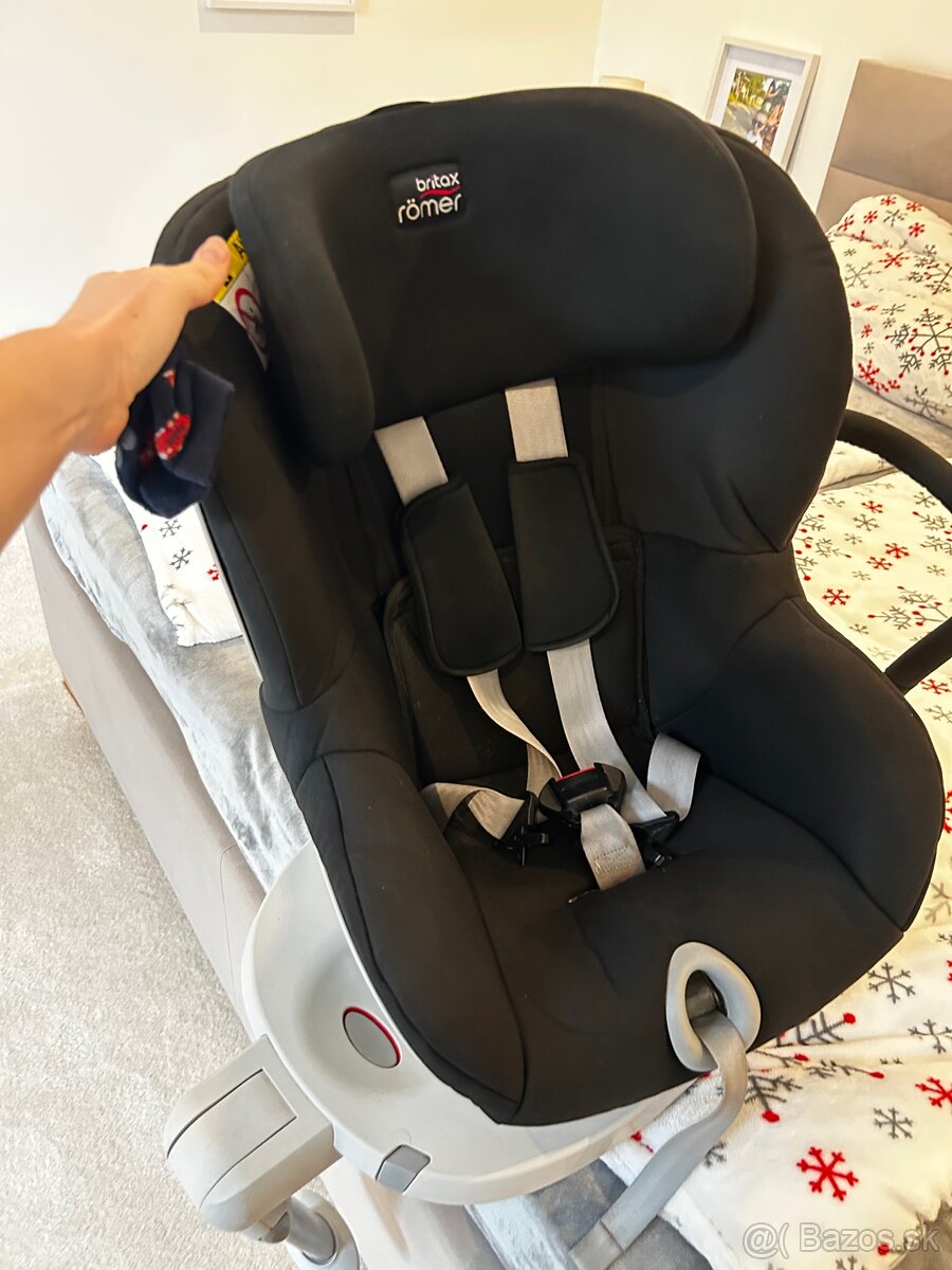 Britax Römer Dualfix BR - 9