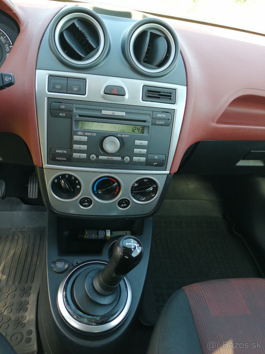 Ford Fiesta - automat - 9