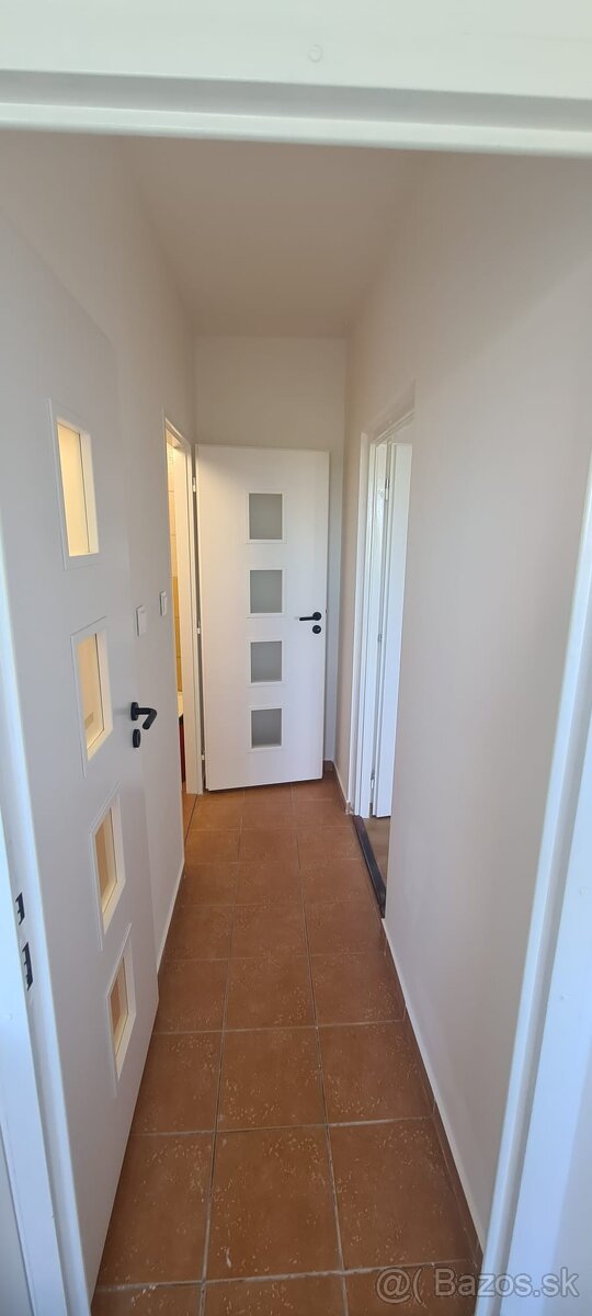 Pronájem bytu 1+1 43 m² - 9