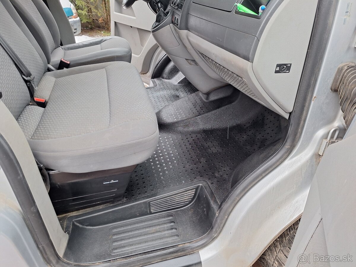 Volkswagen Transporter 2012 - 9