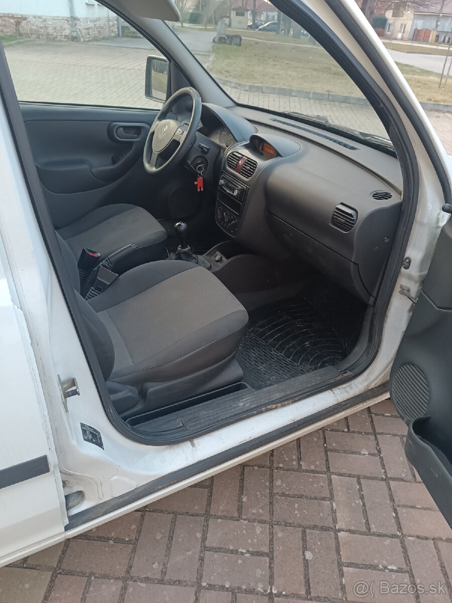 Predám Opel combo 1.3d - 9