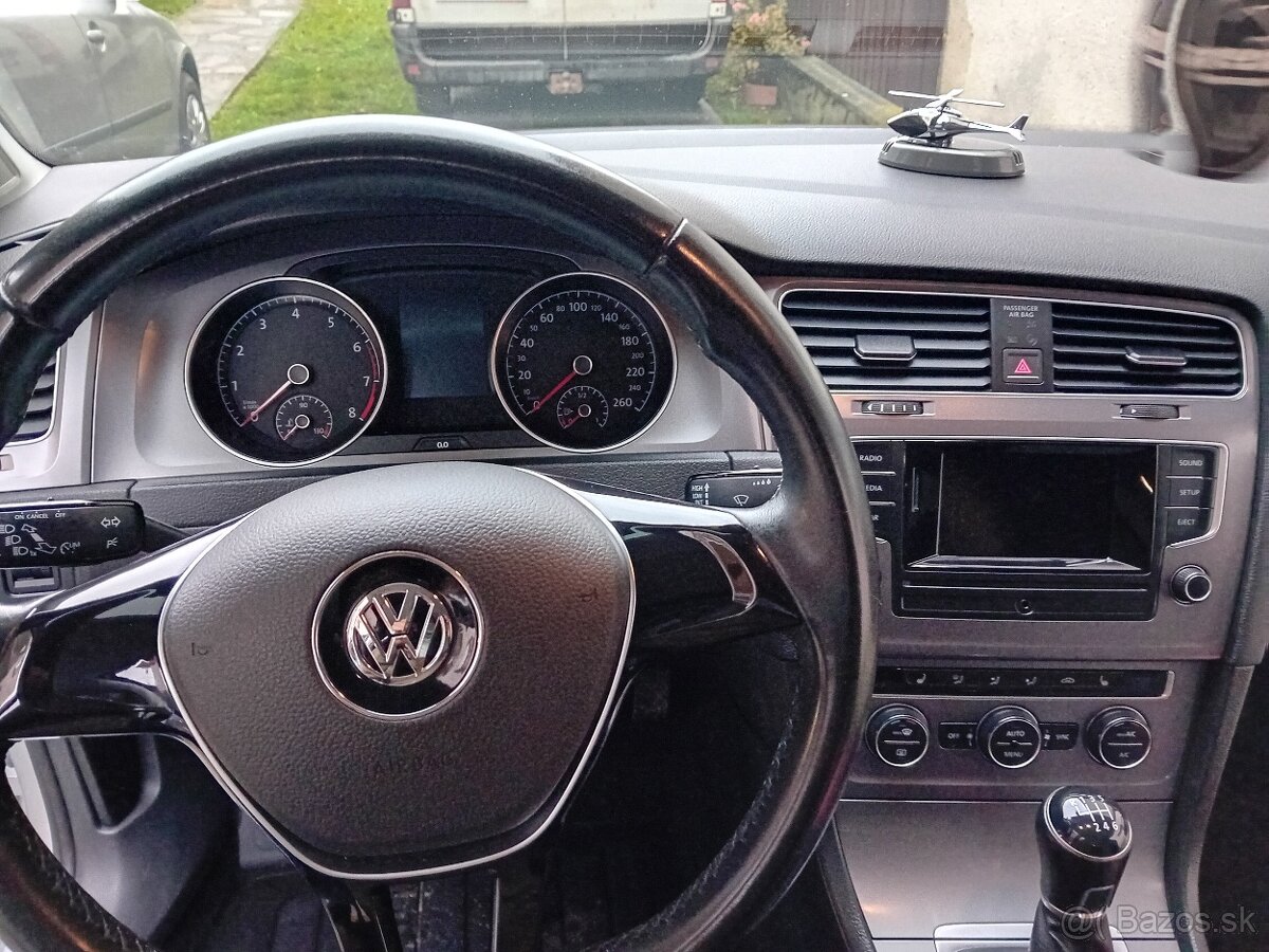 Predam Volkswagen golf 7...69×××km - 9