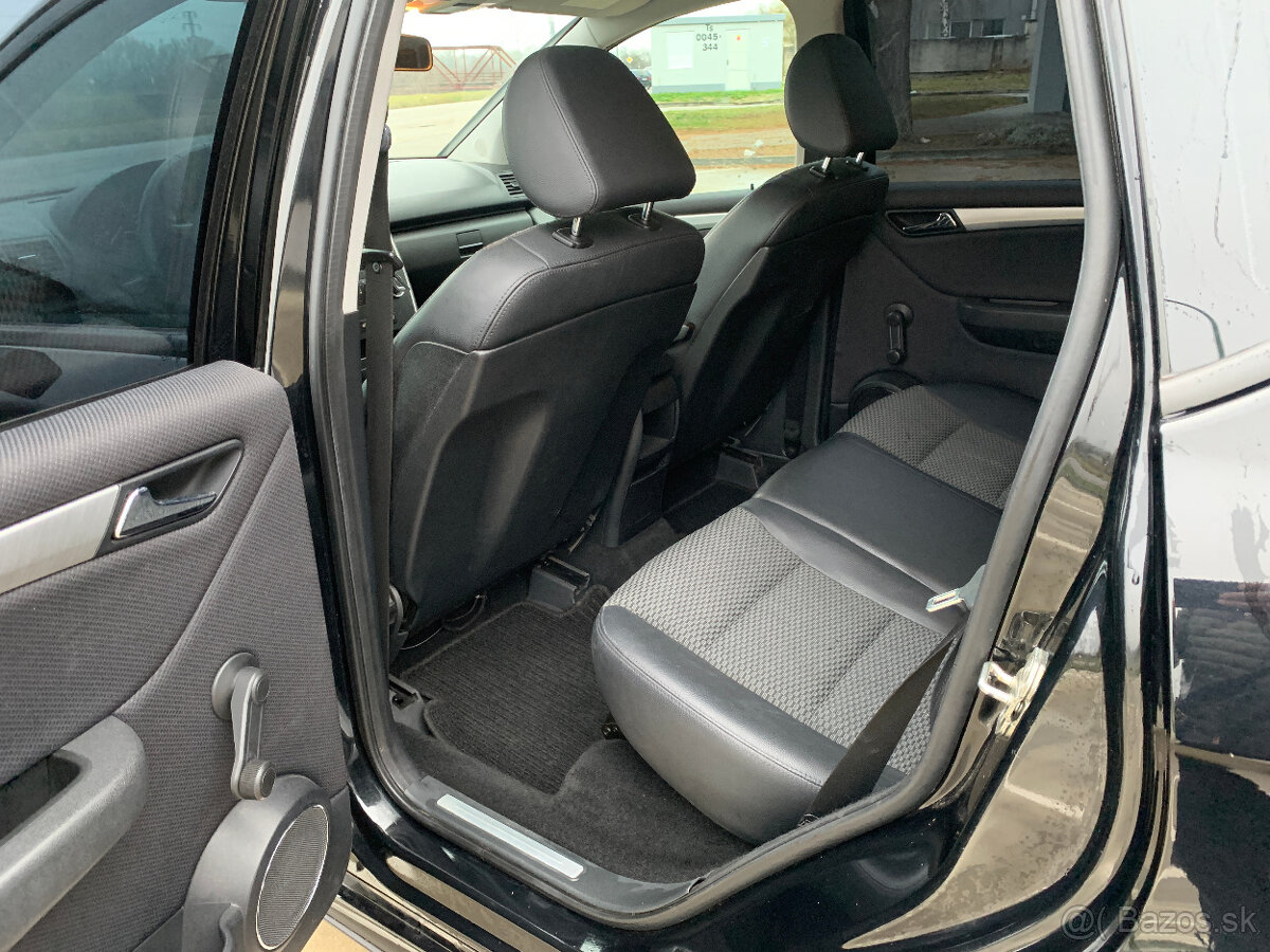 Mercedes - Benz A 180 CDi - 9