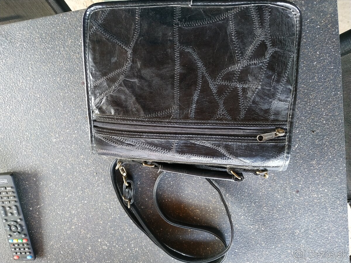 Dámska kabelka. - 9