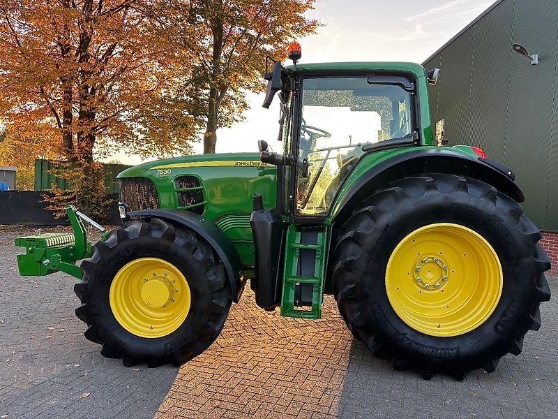 John Deere 7530 Prémium - 9
