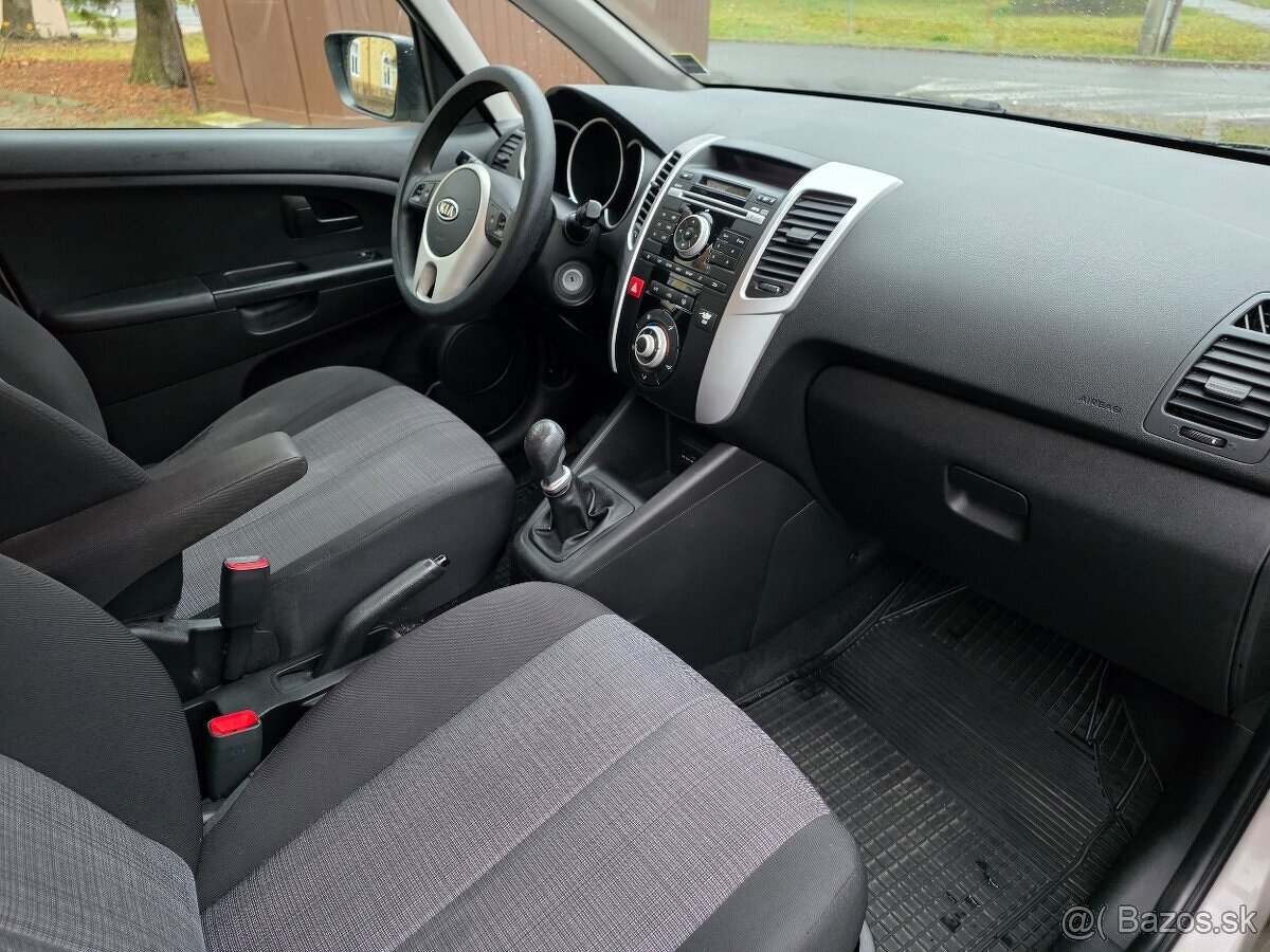 Kia Venga Exclusive 1.4 CRDi - 9