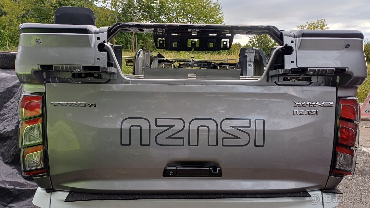 Isuzu D Max vaničky 2025 - 9