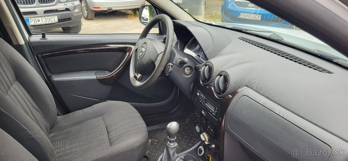 Dacia Duster 1.6i benzin 4x4 MT/6 - 9