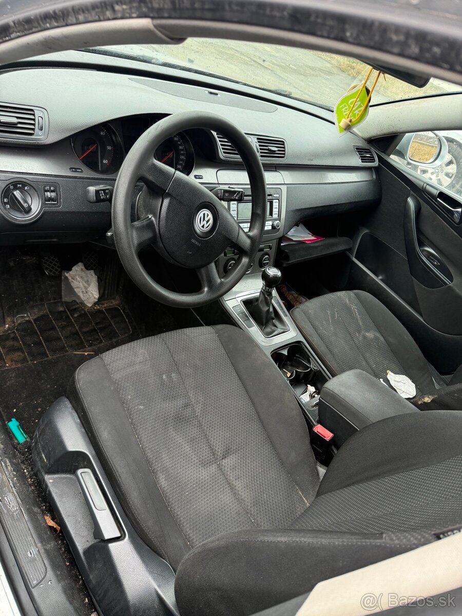 Rozpredám passat b6 2.0tdi BMP - 9