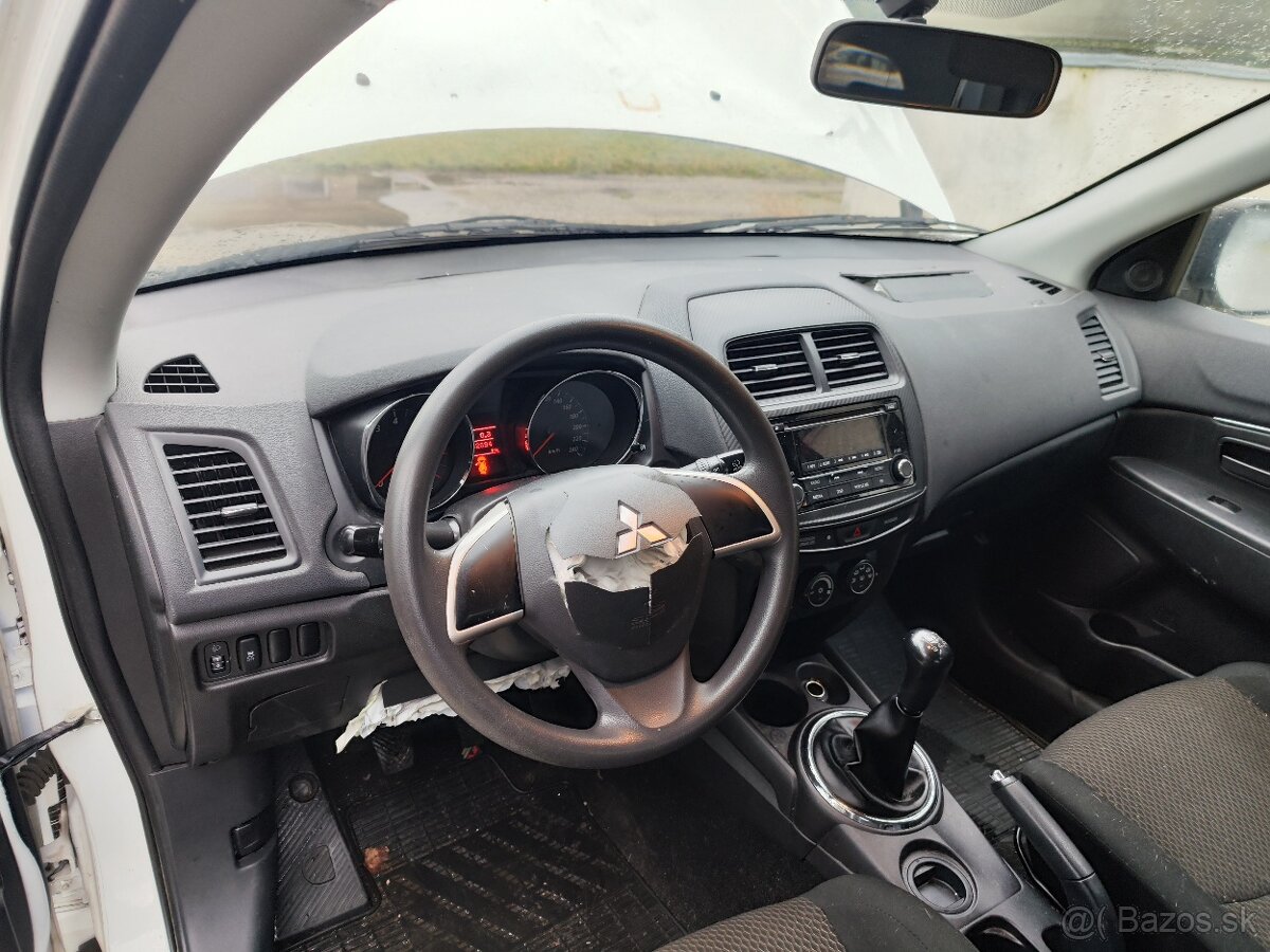 Mitsubishi ASX 1.6i - 9