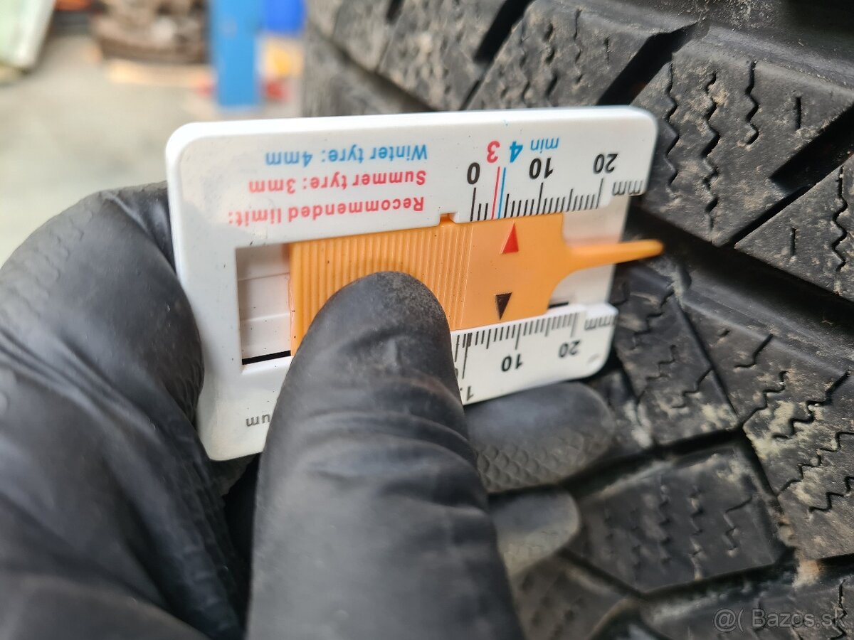 4x zimné pneu Pirelli Sottozero Winter 235/40R19 - 9