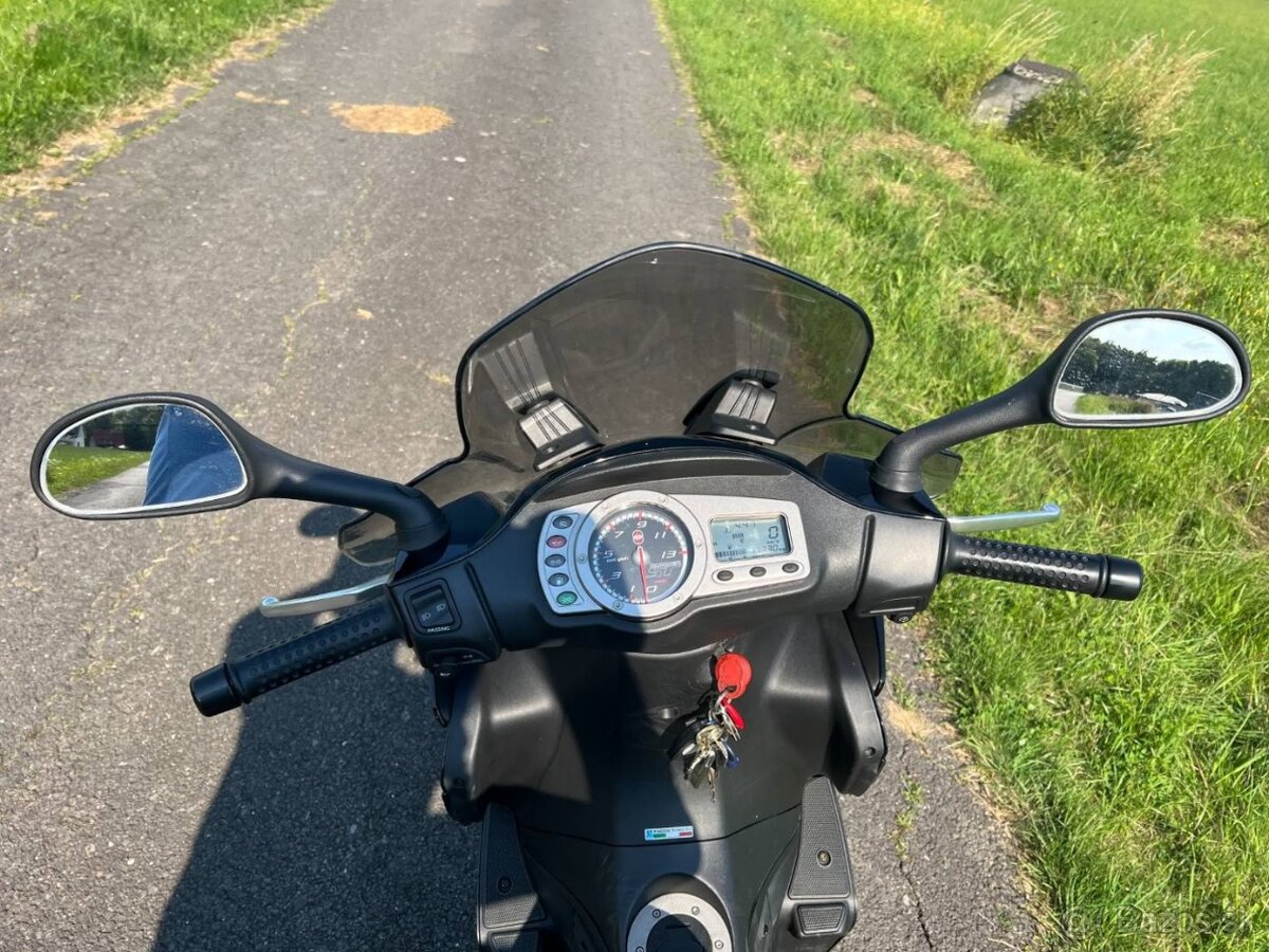 Gilera Runner 200 ST - 9