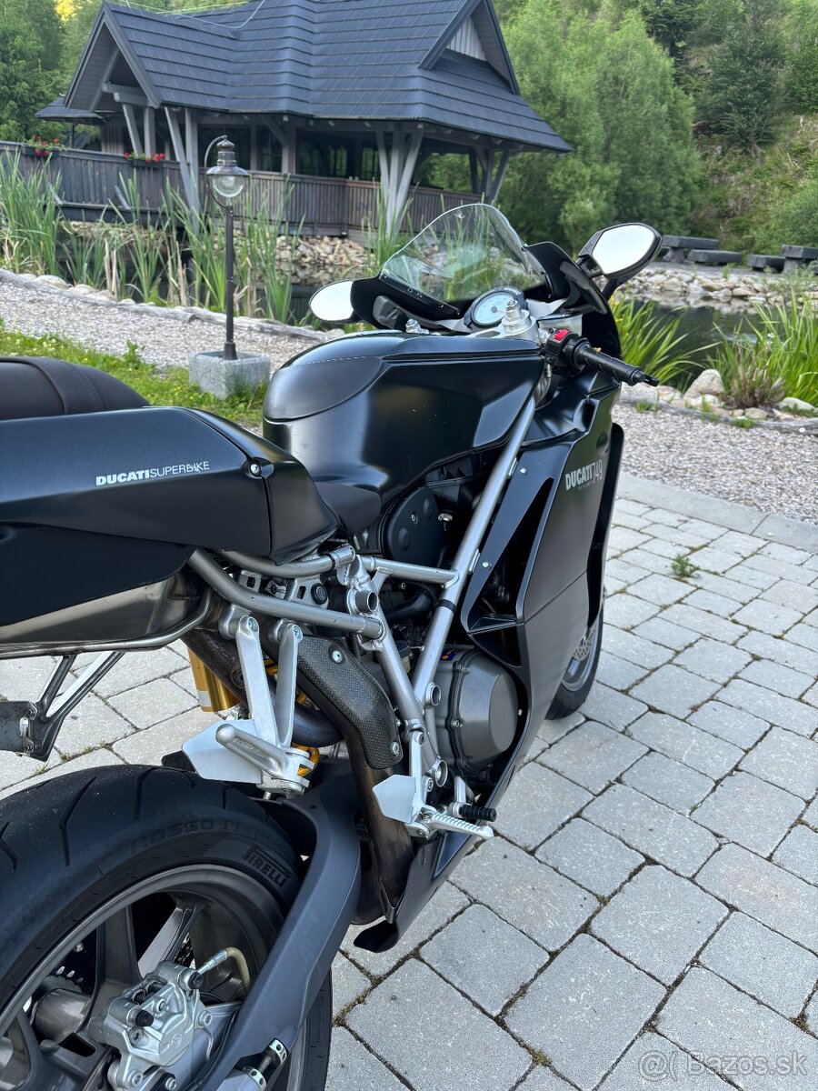 Ducati 749 dark - 9