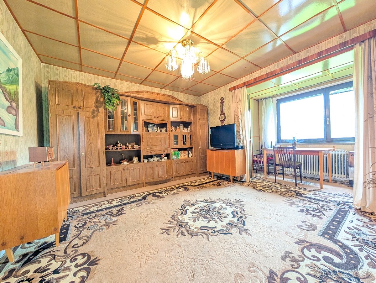 Rodinný dom v obci Smilno - ZNÍŽENÁ CENA - 9