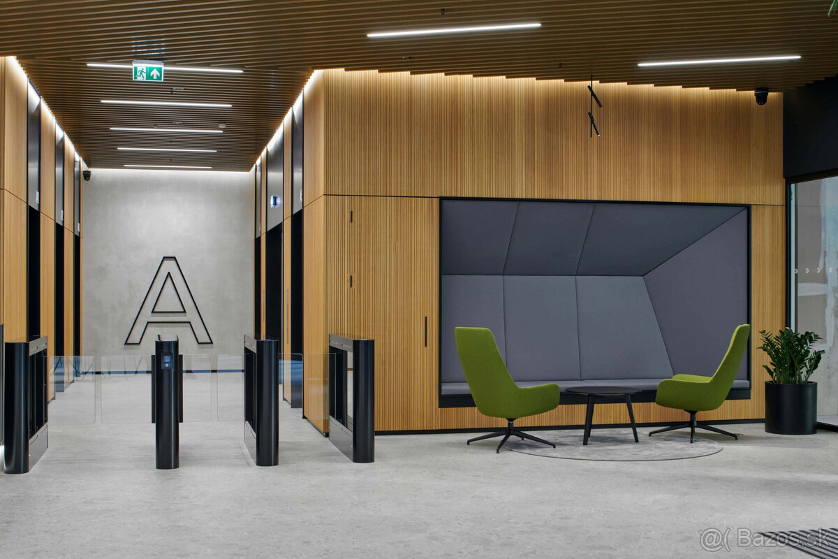 Prenájom obchodného priestoru 333 m² v skvelej lokalite v ce - 9