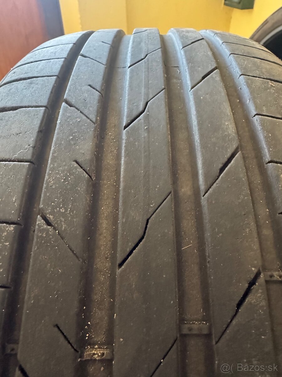 Hankook ventus evo 235/50/r19 letné - 9