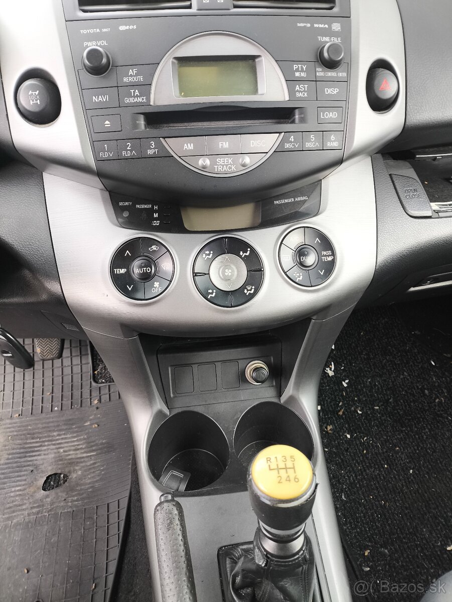 Toyota RAV4 d-cat 130 2009 - 9