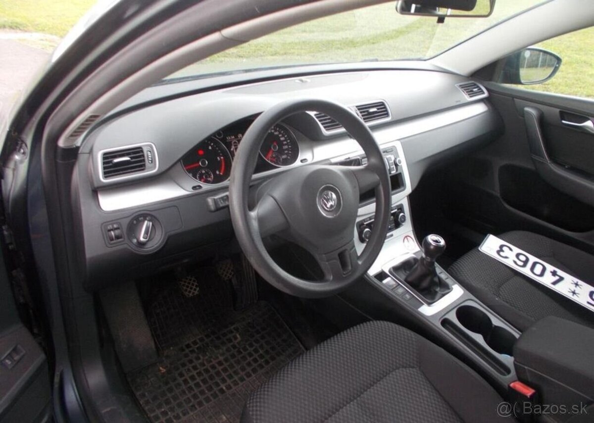Volkswagen Passat 2,0 TDI 103 KW ,zachovalé nafta manuál - 9