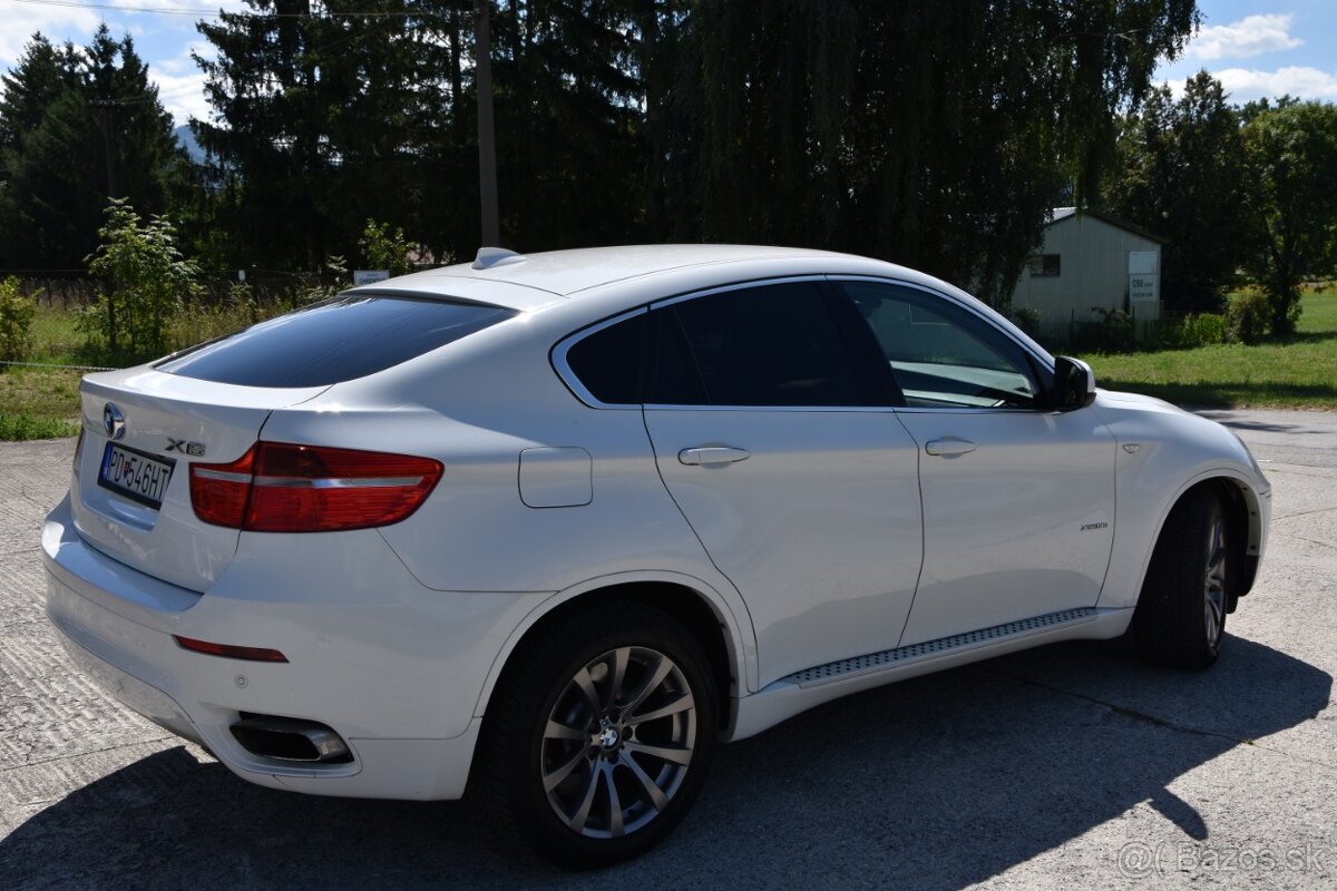 BMW X6 xDrive 50i - 9