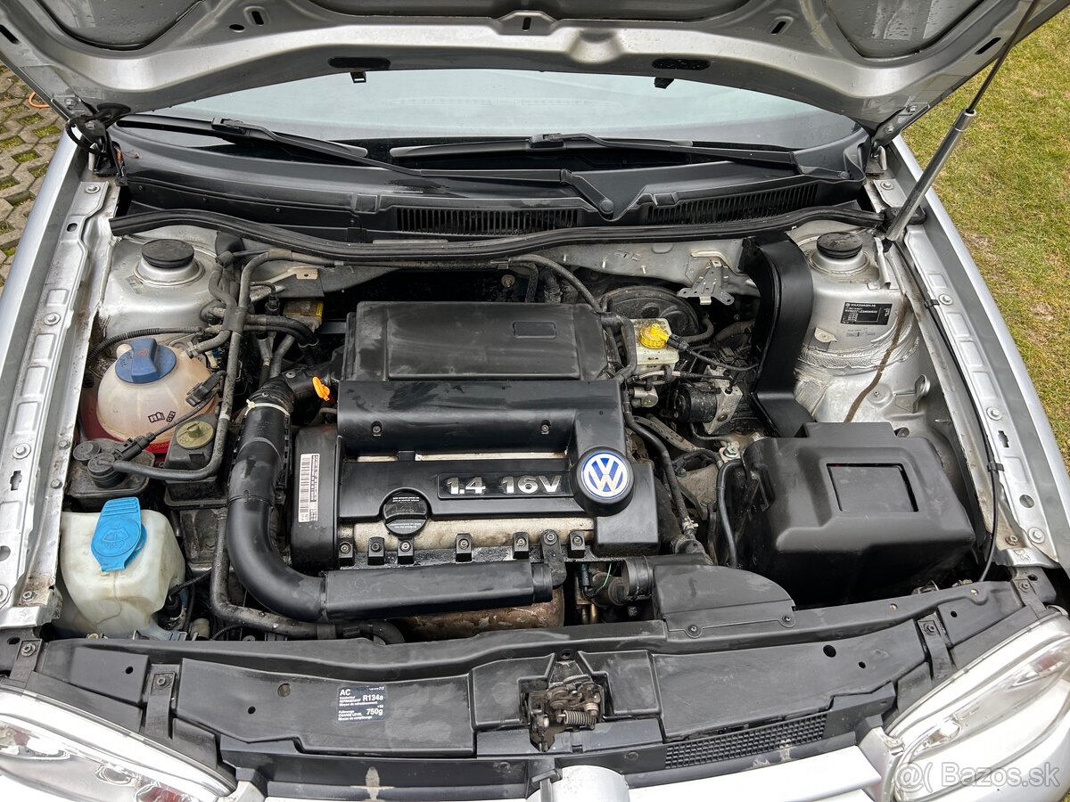 🚗 Volkswagen Golf 4 1.4 - 9