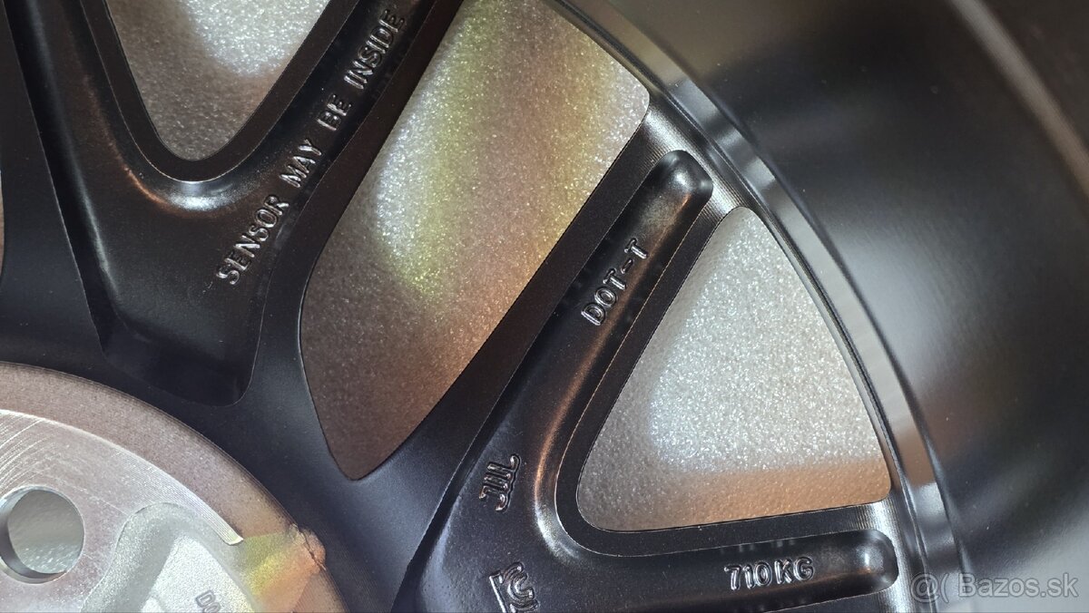 Tesla model 3 highland R18 zimne nove - 9