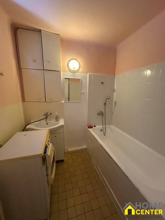 PREDAJ : 2 IZBOVÝ TEHLOVÝ BYT V KOMÁRNE - 9