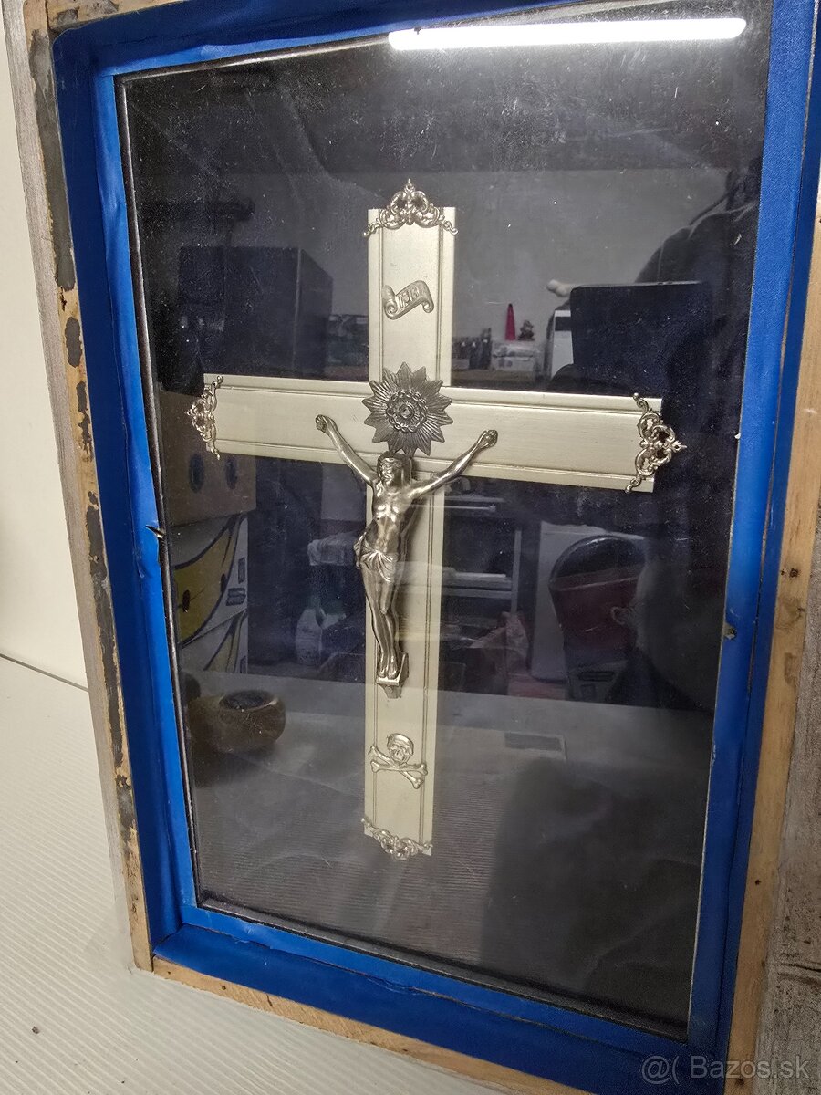 Nástenné drevene hodiny 2x + kríž - 9