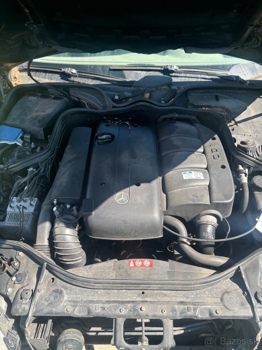 Mercedes-benz E 200cdi - 9