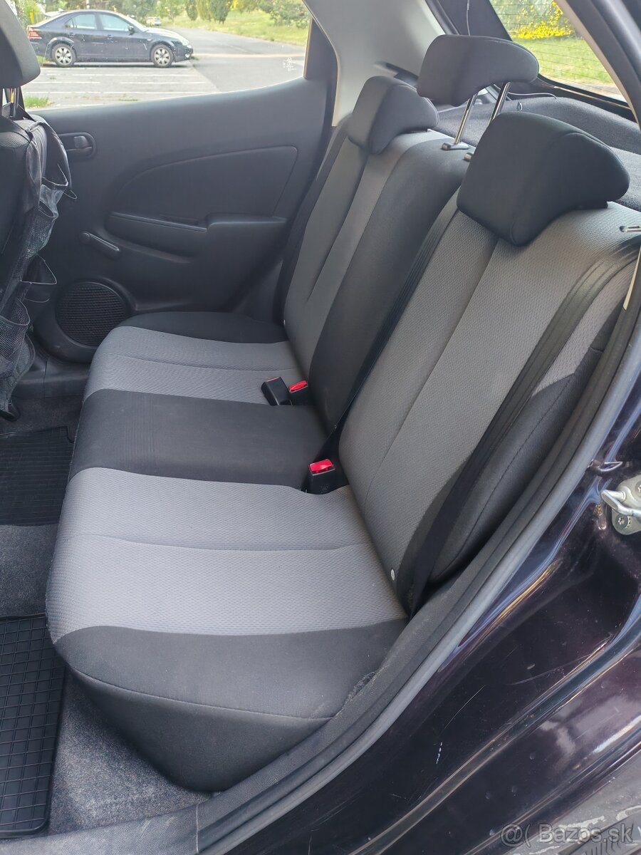 Mazda 2 - 9