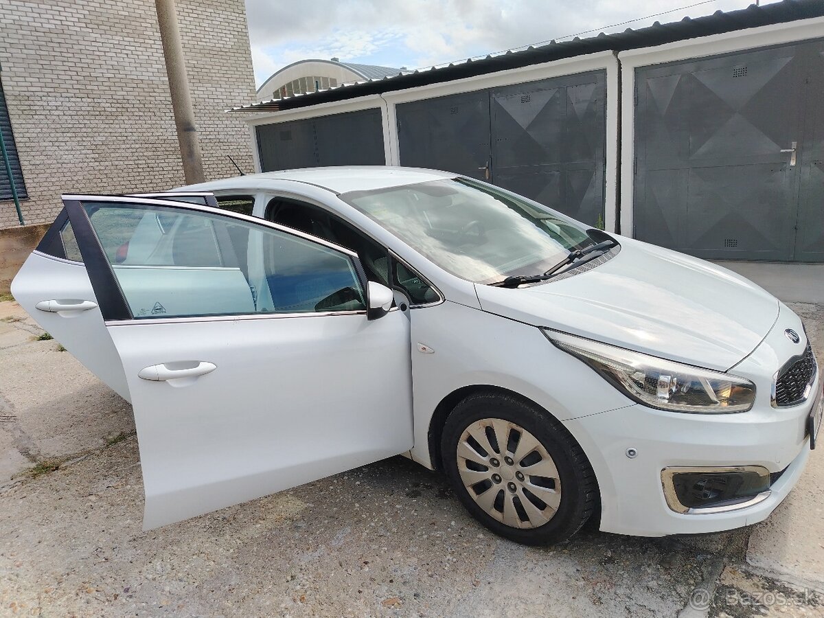 Kia ceed 1.4 hatchback - 9